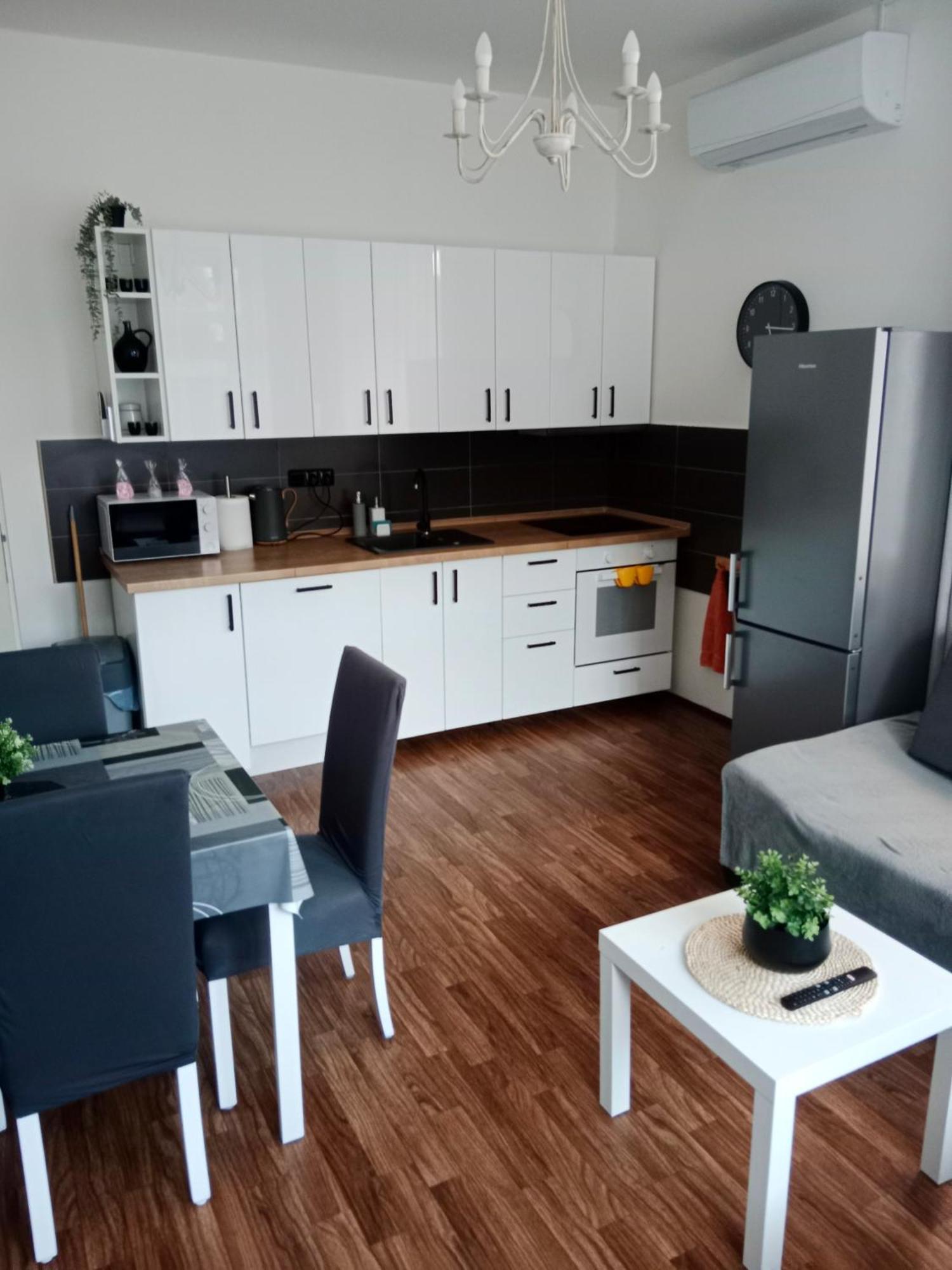 Apartman U Fontany Poděbrady Extérieur photo
